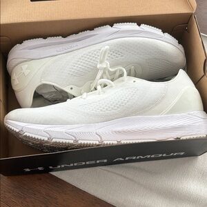 Under Armour HOVR Sonic 5 Sneakers White Size 14